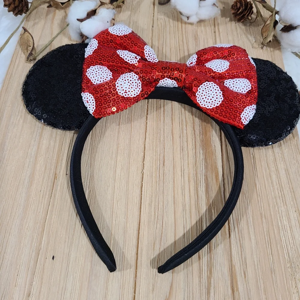 🐭🐭NEW🐭🐭ADORABLE!! MINNI MOUSE EARS Headband in RED